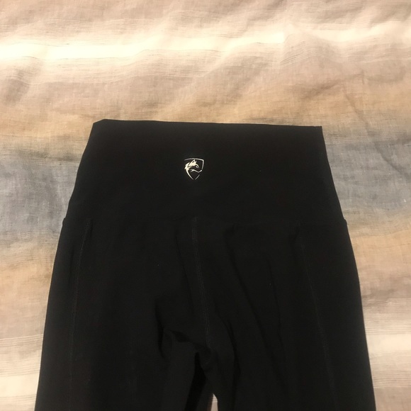 Alphalete Pants - Alphalete meridian leggings in black (pocketless)